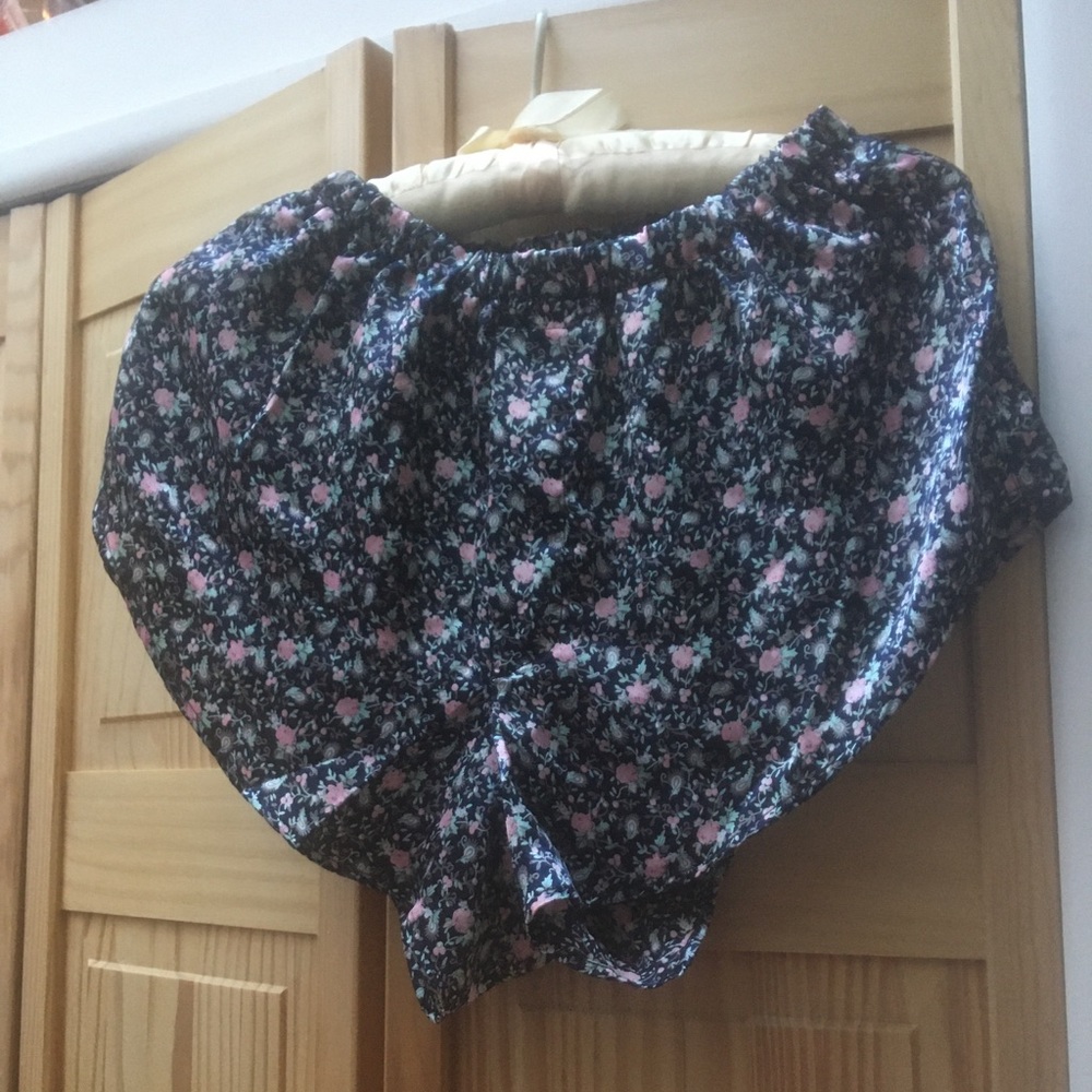 LCA, Satin sleep short, Size 5